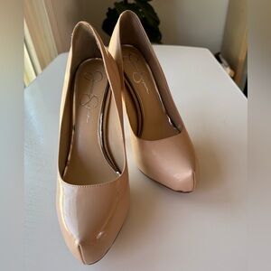 Jessica Simpson Patent Leather Pump Sand Dune Pointed Toe Stiletto Size 11M